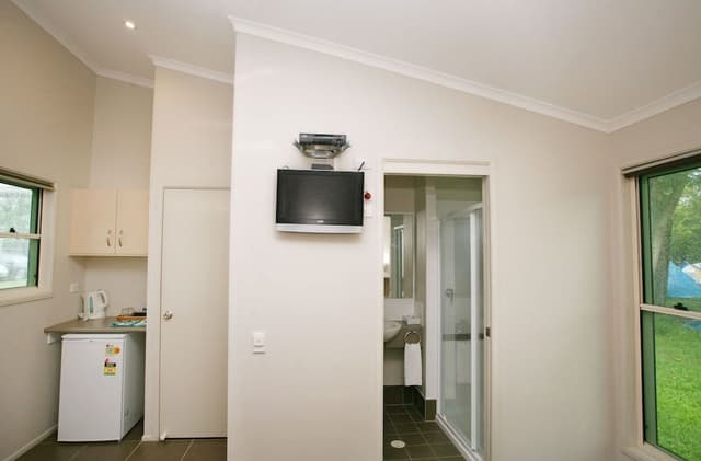 Ensuite Studio