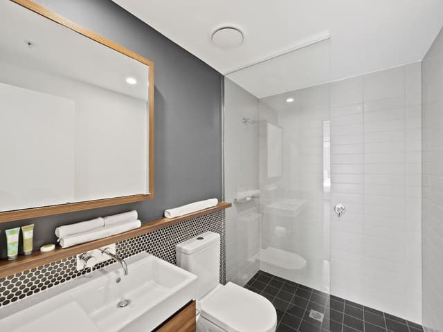 2 Bedroom Deluxe Apartment
