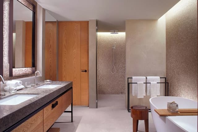 Swan River View, Premium Guest Room, 2 Double Beds