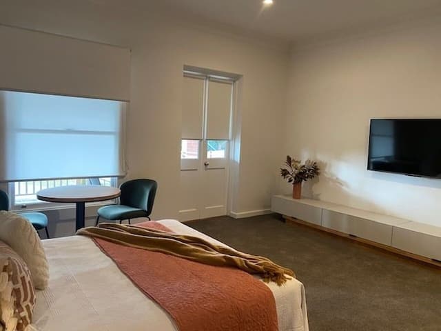 Deluxe Balcony Room
