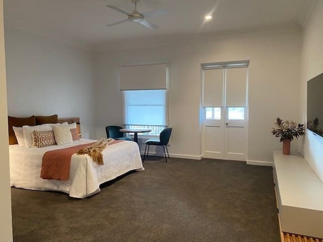 Deluxe Balcony Room