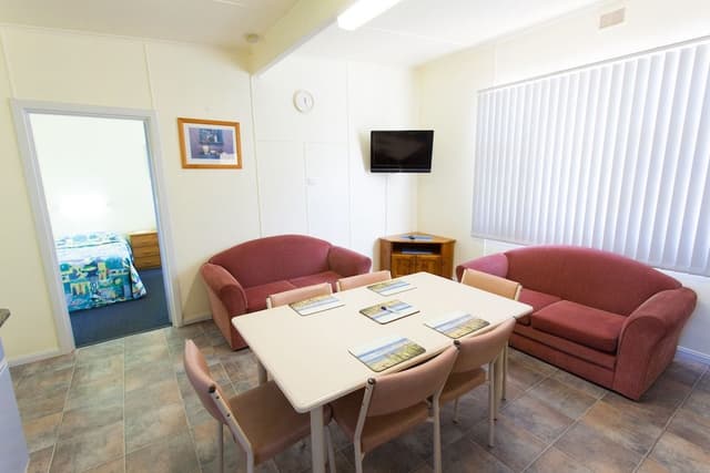 Two Bedroom Apartment - 1 Queen, 1 Double & 2 Single Beds