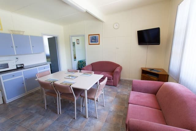 Two Bedroom Apartment - 1 Queen, 1 Double & 2 Single Beds