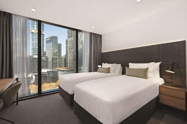 Yarra Riverview Family Room