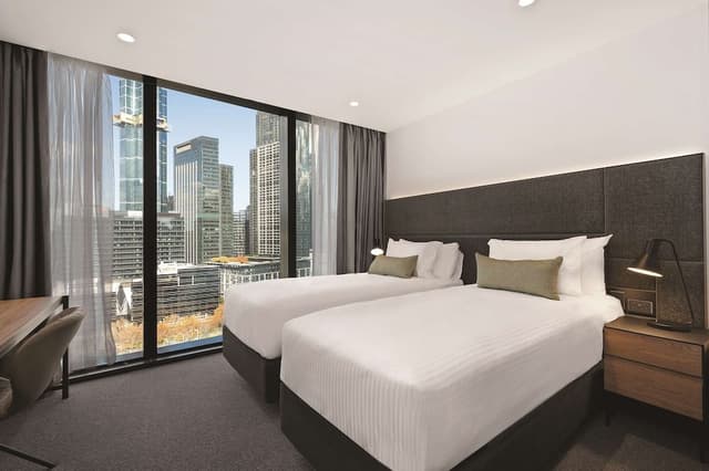 Yarra Riverview Family Room