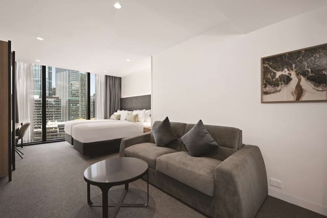 Yarra Riverview Family Room