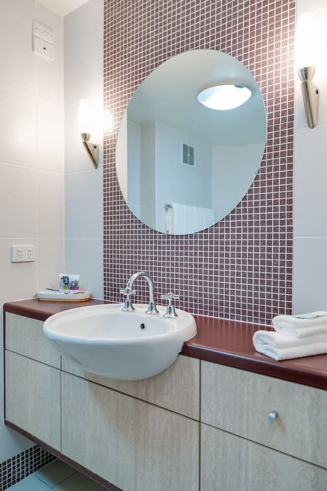 Deluxe Suite, 1 Queen Bed (Spa Bath)
