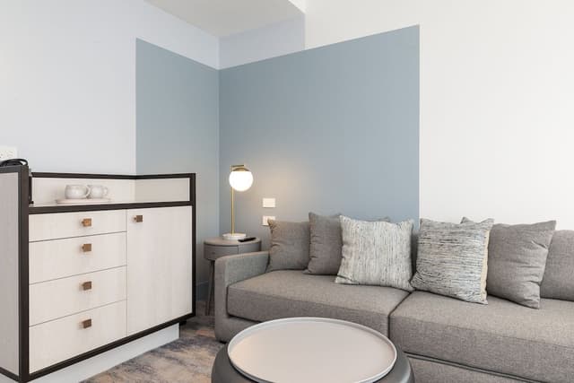 Modern Suite