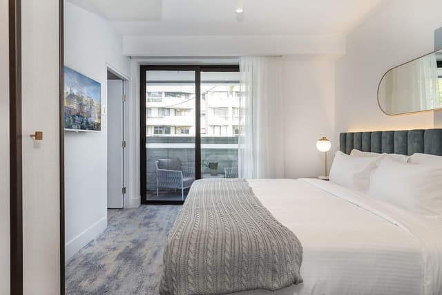 Modern Suite