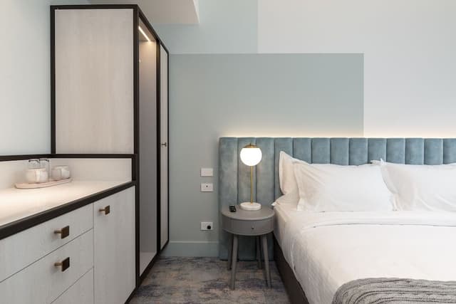 Standard King or Twin Room