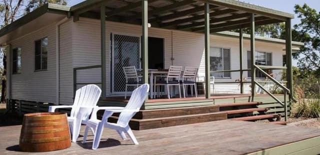 Winemaker's Cottage with Free Parking