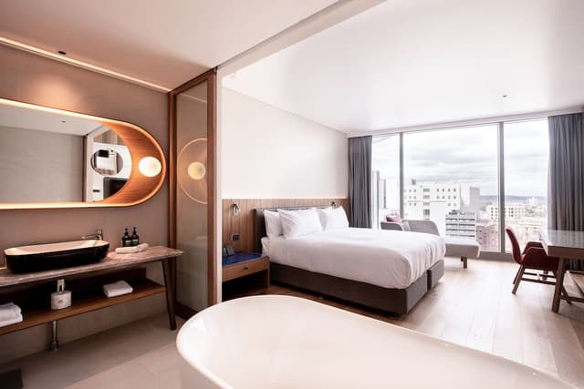 Suite, 1 Bedroom, Club Lounge Access, Harbor View