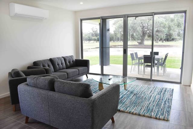 Deluxe Apartment, 3 Bedrooms, Kitchen, Golf View