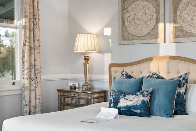 Premier Room