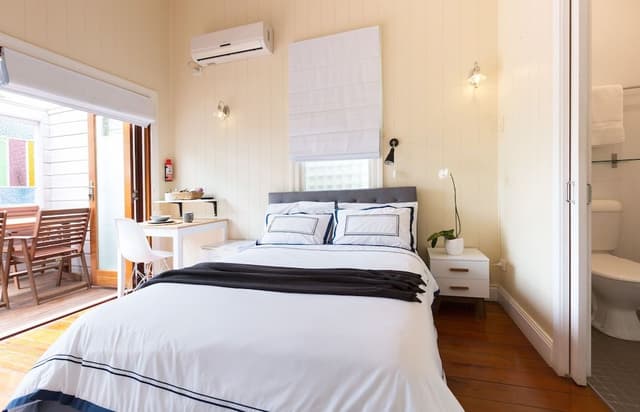 Double Room, 1 Double Bed