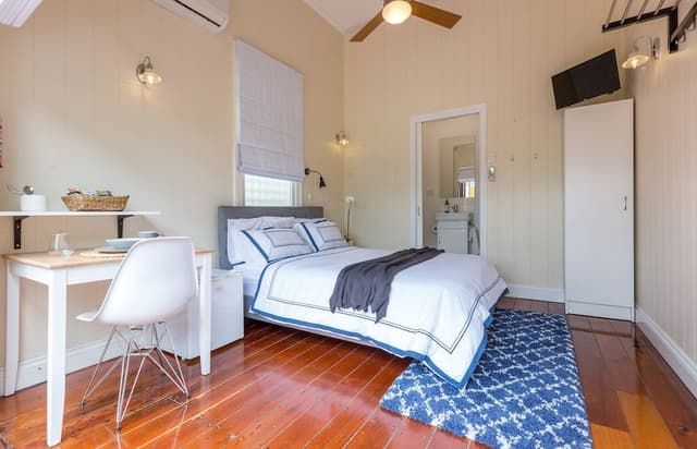 Double Room, 1 Double Bed