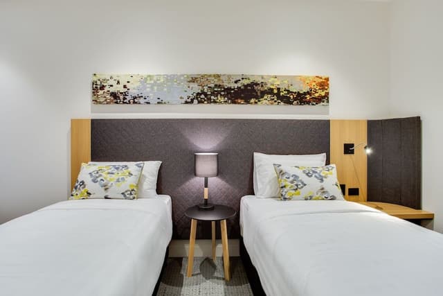 Standard Room, 1 Queen Bed and 1 Single Bed