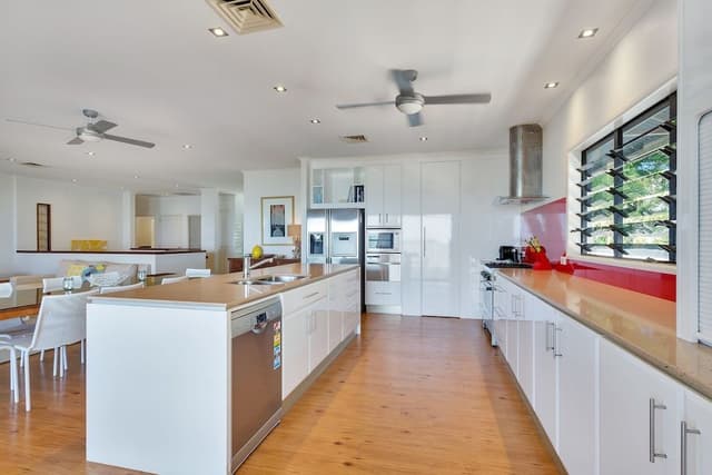 4 Bedroom Beach House