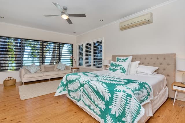 4 Bedroom Beach House