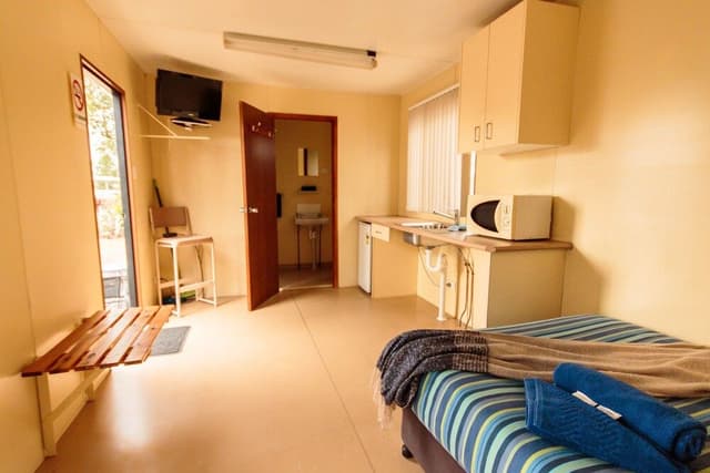 Double Cabin