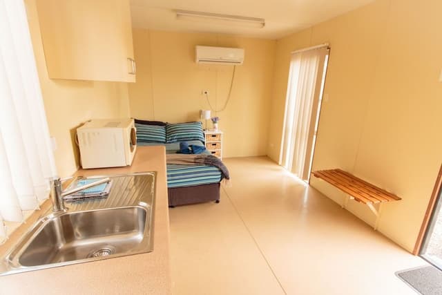 Double Cabin