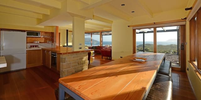 Panoramic House, 3 Bedrooms, Ocean View, Beachfront
