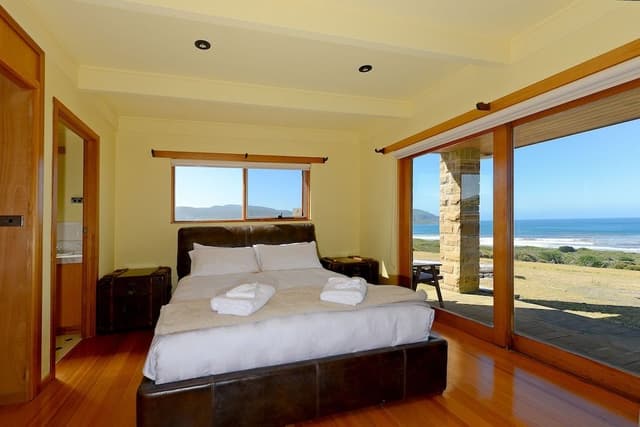 Panoramic House, 3 Bedrooms, Ocean View, Beachfront