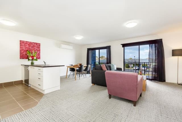 One Bedroom Apartment