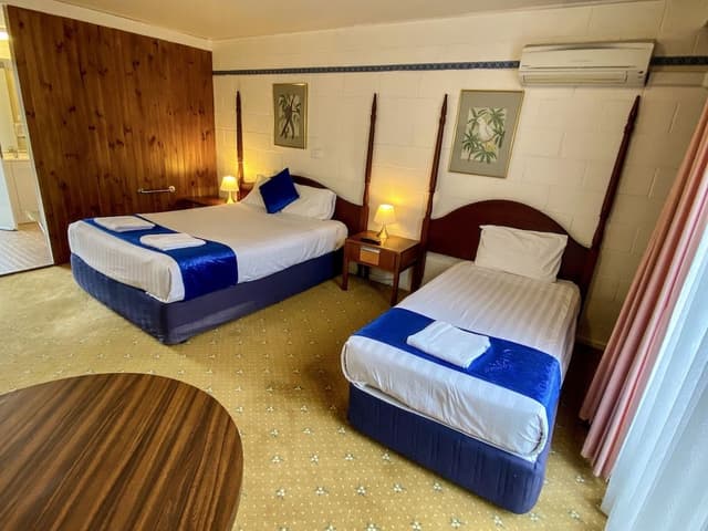 Basic Triple Room