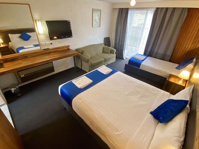 Basic Triple Room