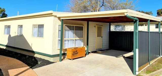 The Pooch Pad 2 Bedroom ( 4 Berth)