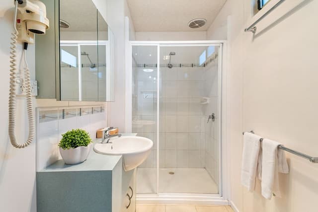 Bronze 2 Bedroom (6 Berth)