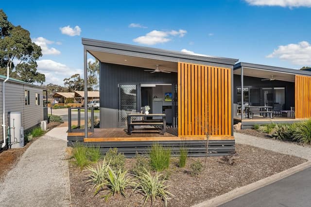 Platinum 3BR Villa (8 Berth)