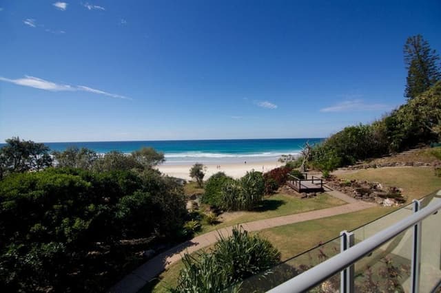 3 Bedroom Beachfront