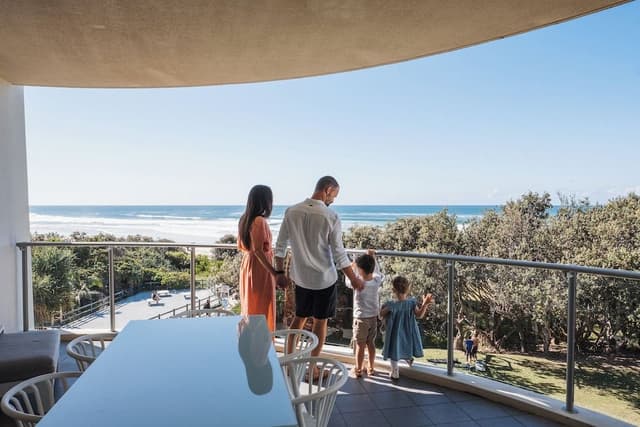 3 Bedroom Beachfront