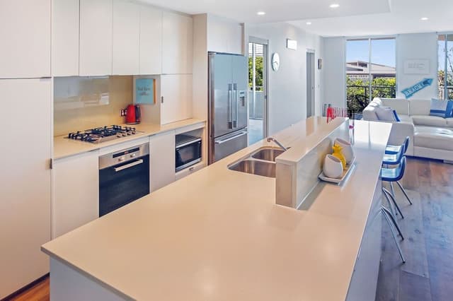 3 Bedroom Beachfront