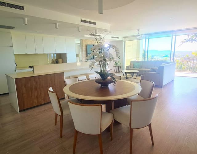 4 Bedroom Roof Top Apartment