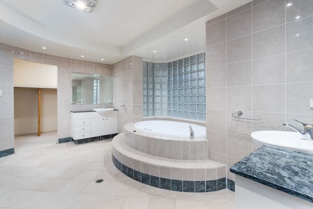 Luxury House, 5 Bedrooms