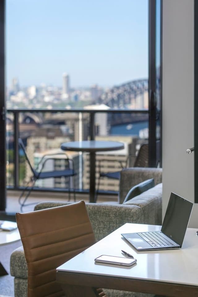 2 Bedroom Balcony Harbour View Suite