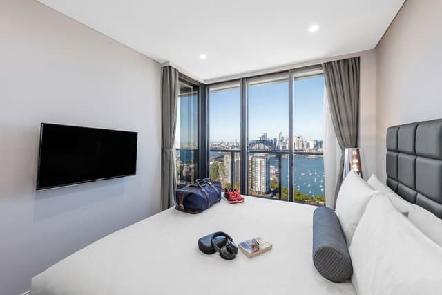 2 Bedroom Balcony Harbour View Suite