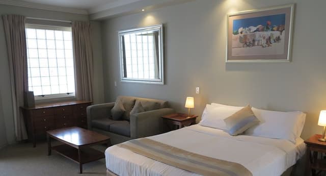 Deluxe Studio, 1 Queen Bed