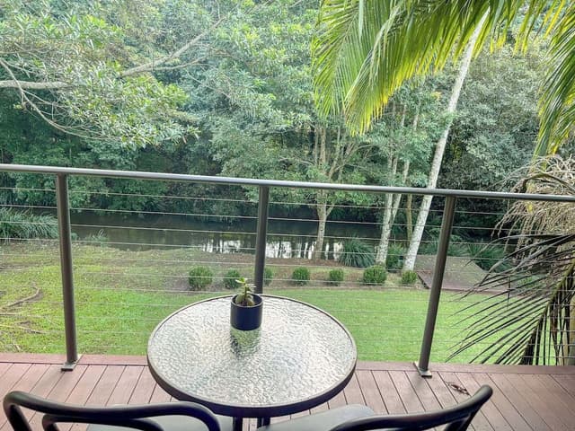 Villa, River View