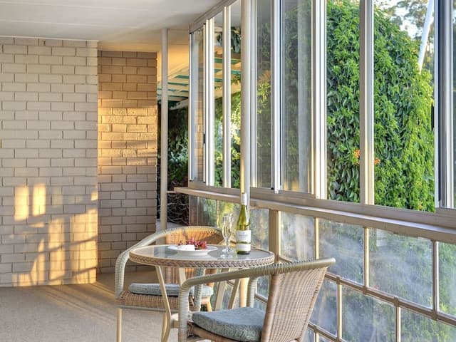 Queen Room 2 with Shared Balcony, Non Smoking