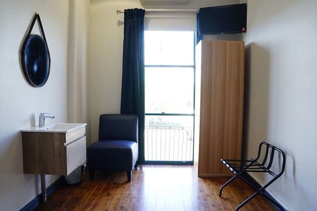Single Ensuite Room