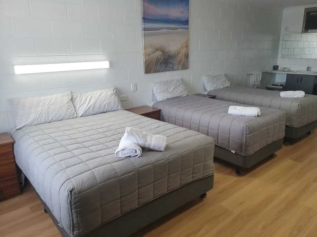 Deluxe Family Room