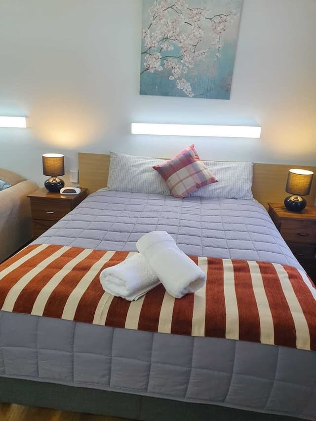 Deluxe Queen Room