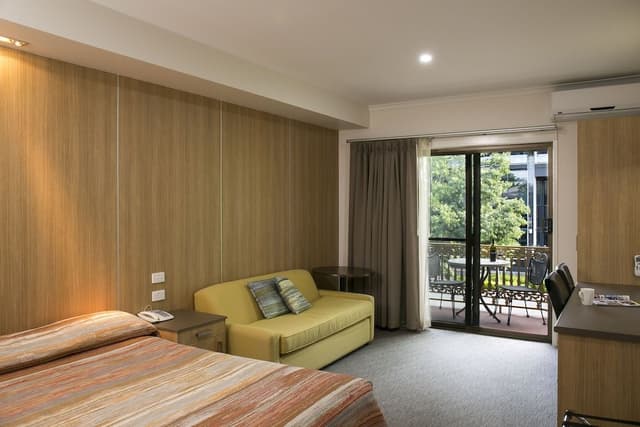 Queen Room