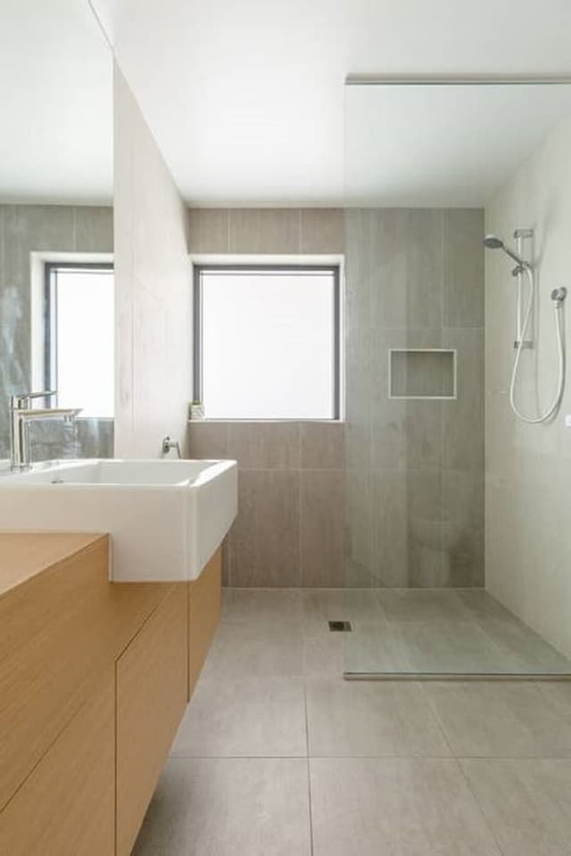 Apartment 4