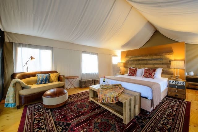 Luxury KING Tent with Full Bathroom