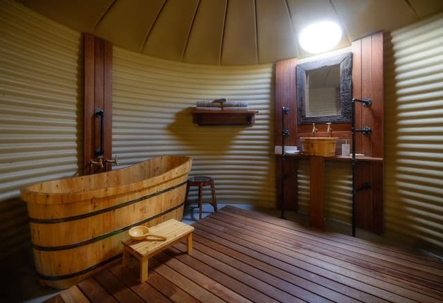 Luxury KING Tent with Full Bathroom